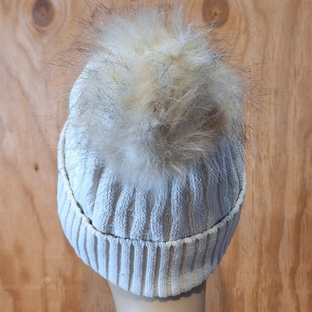 Lululemon Cable Knit Pom Beanie Women's OSFM Cream Outdoor Gorpcore Cozycore - Picture 5 of 9